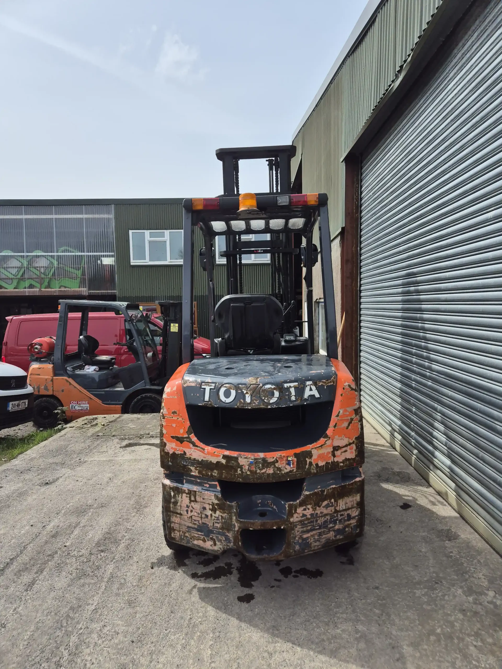 2015 Toyota 8FDJF35 diesel forklift - Back 2