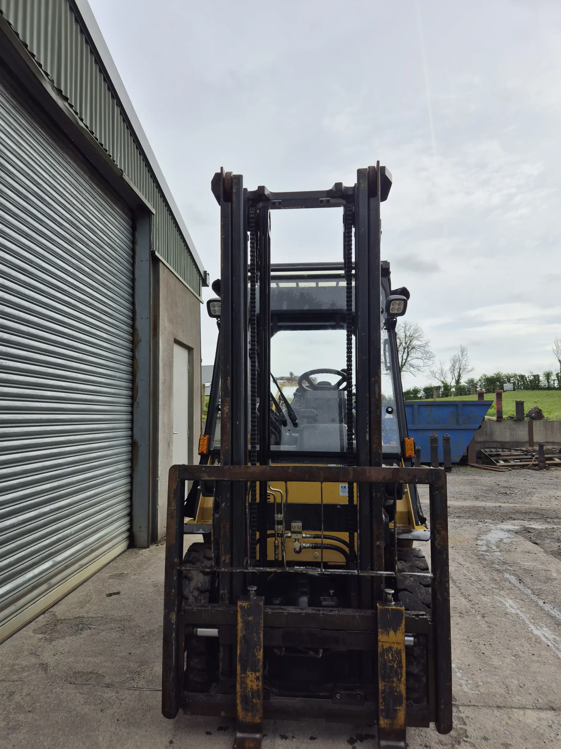 2019 CAT DP25NT Diesel Forklift - Front